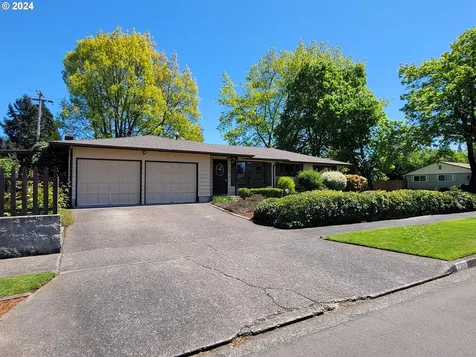 2565 Newcastle Street Eugene OR 97404