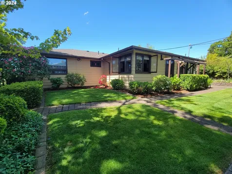 2565 Newcastle Street Eugene OR 97404