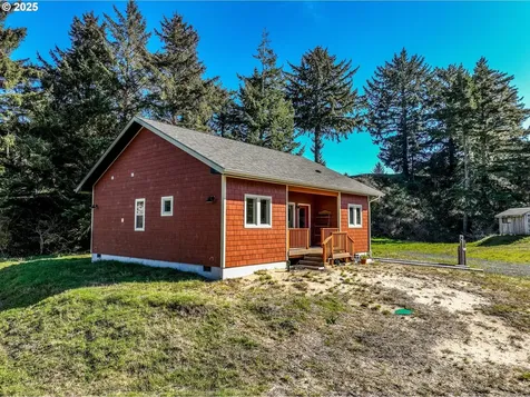 1310 Riverside Drive NE Bandon OR 97411