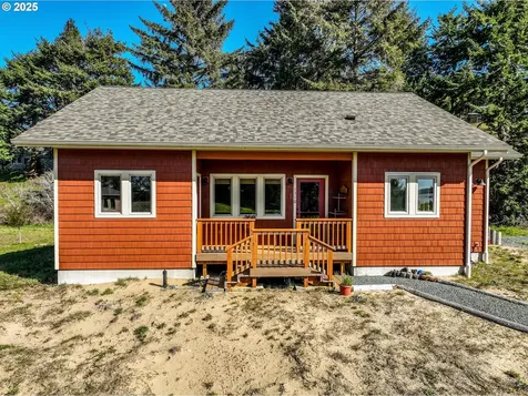 1310 Riverside Drive NE Bandon OR 97411