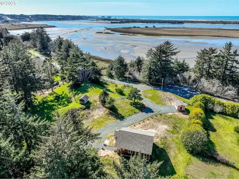 1310 Riverside Drive NE Bandon OR 97411