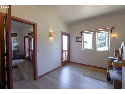 1310 Riverside Drive NE Bandon OR 97411