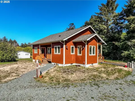1310 Riverside Drive NE Bandon OR 97411