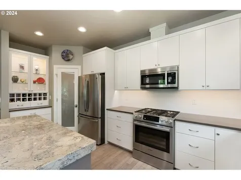 65 W Dean Avenue Eugene OR 97404