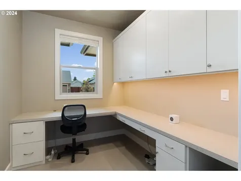 65 W Dean Avenue Eugene OR 97404