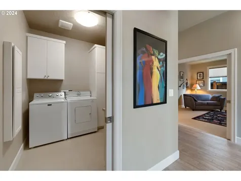 65 W Dean Avenue Eugene OR 97404
