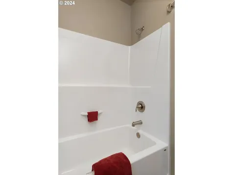 65 W Dean Avenue Eugene OR 97404