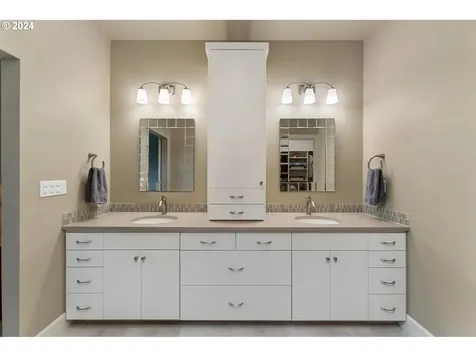 65 W Dean Avenue Eugene OR 97404