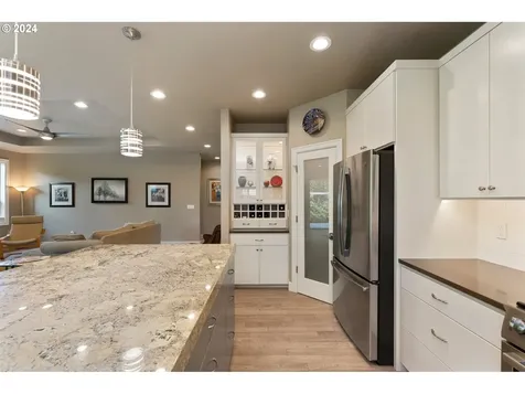 65 W Dean Avenue Eugene OR 97404