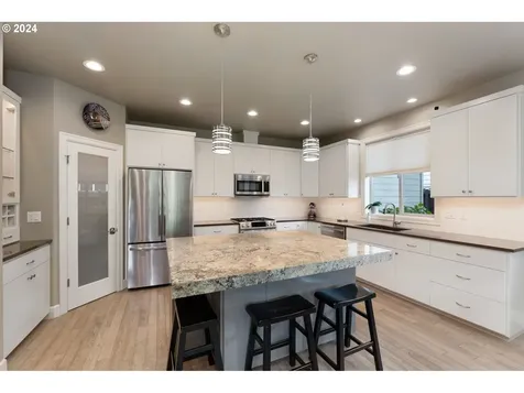 65 W Dean Avenue Eugene OR 97404