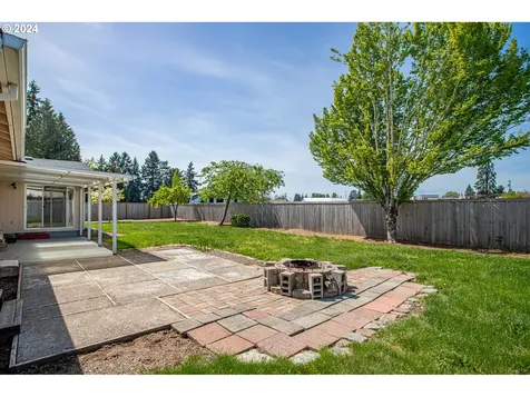 3533 Hoodview Drive Hubbard OR 97032