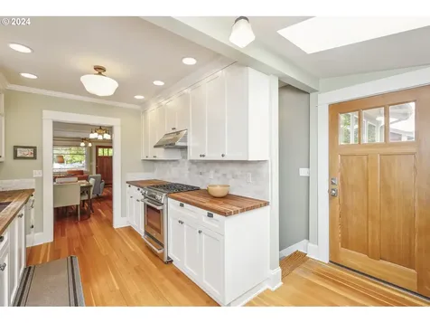 4730 NE Flanders Street Portland OR 97213