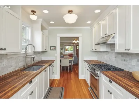 4730 NE Flanders Street Portland OR 97213
