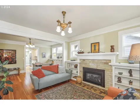 4730 NE Flanders Street Portland OR 97213