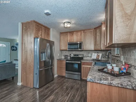 11805 NE 14th Street Vancouver WA 98684