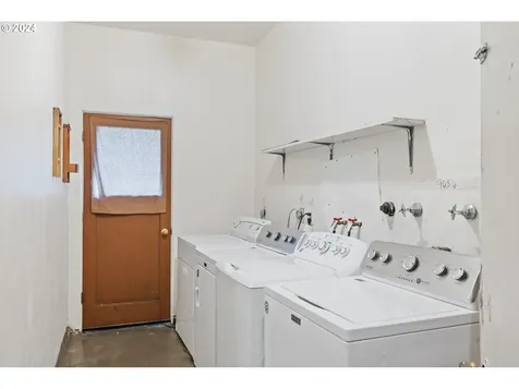 909 Cedar Street Kelso WA 98626