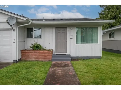 909 Cedar Street Kelso WA 98626
