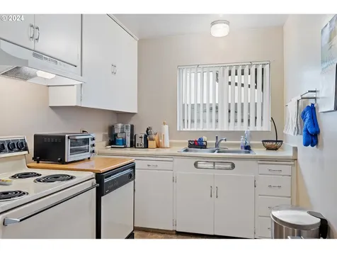 909 Cedar Street Kelso WA 98626