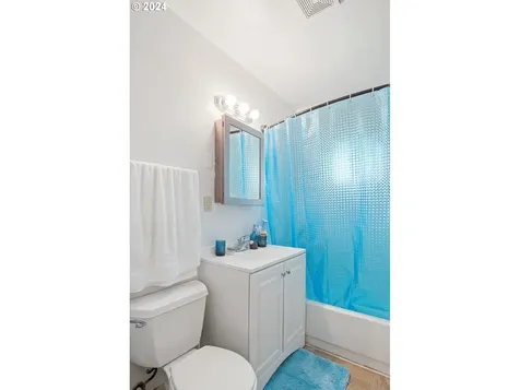 909 Cedar Street Kelso WA 98626