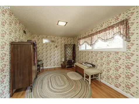 480 N 4th Street Kalama WA 98625