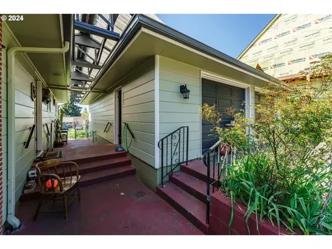 480 N 4th Street Kalama WA 98625