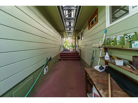 480 N 4th Street Kalama WA 98625