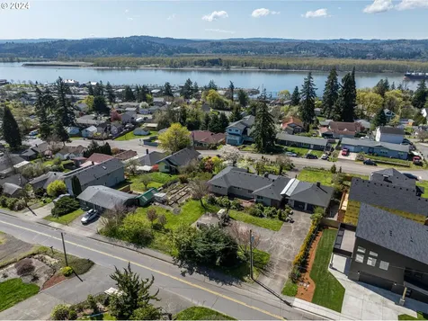 480 N 4th Street Kalama WA 98625