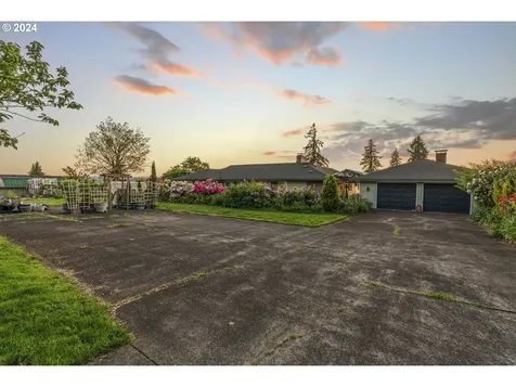 480 N 4th Street Kalama WA 98625