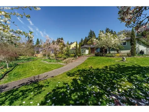 480 N 4th Street Kalama WA 98625