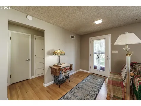 480 N 4th Street Kalama WA 98625