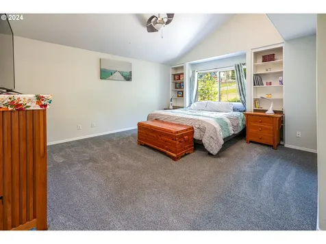 630 Sunridge Lane Lowell OR 97452