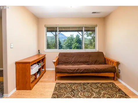 630 Sunridge Lane Lowell OR 97452