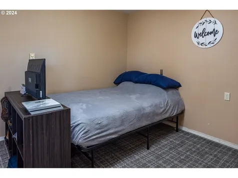 630 Sunridge Lane Lowell OR 97452