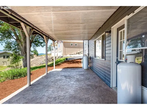 630 Sunridge Lane Lowell OR 97452