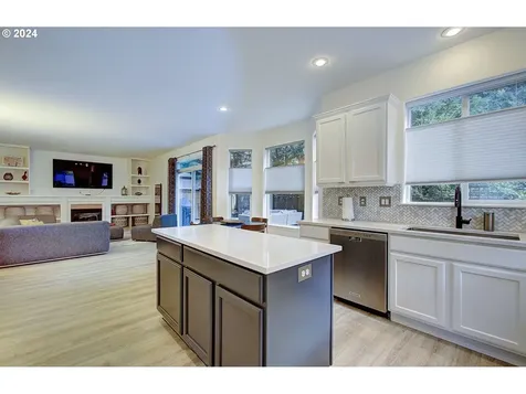 17615 Se 14th Circle Vancouver WA 98683