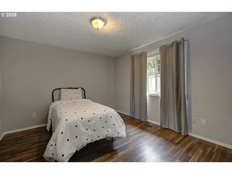 1015 NW 123rd Circle Vancouver WA 98685