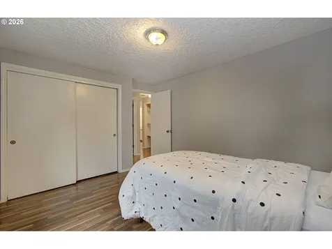 1015 NW 123rd Circle Vancouver WA 98685
