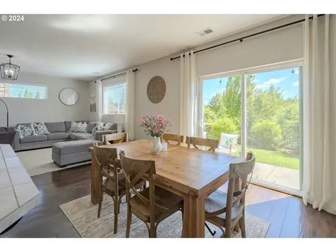 122 N 34th Court Ridgefield WA 98642
