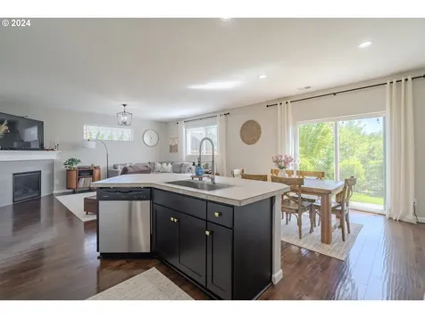 122 N 34th Court Ridgefield WA 98642