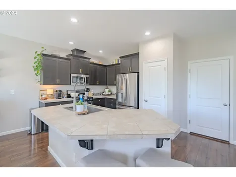 122 N 34th Court Ridgefield WA 98642