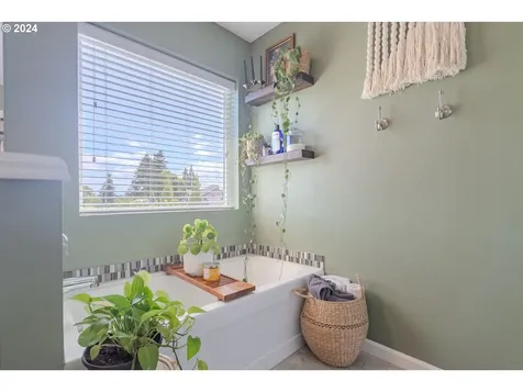 122 N 34th Court Ridgefield WA 98642