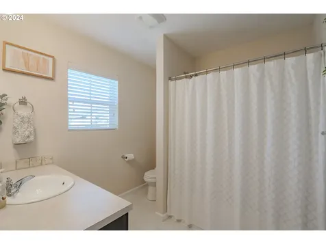 122 N 34th Court Ridgefield WA 98642