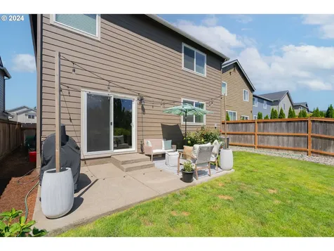 122 N 34th Court Ridgefield WA 98642