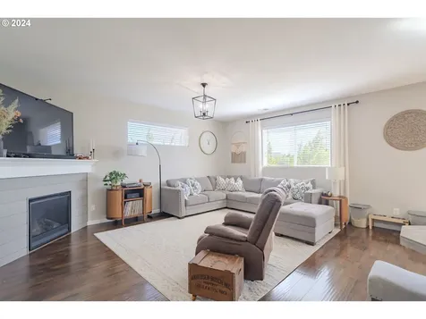 122 N 34th Court Ridgefield WA 98642