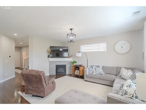 122 N 34th Court Ridgefield WA 98642
