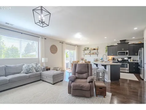 122 N 34th Court Ridgefield WA 98642