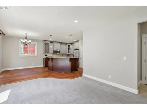 8903 Ne 35th Court Vancouver WA 98665