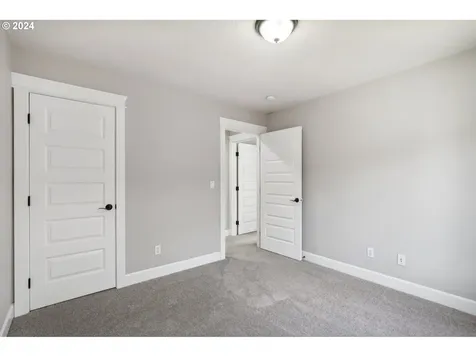 8903 Ne 35th Court Vancouver WA 98665