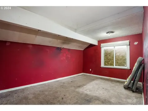 2619 Se 87th Avenue Portland OR 97266