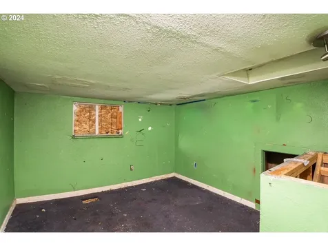 2619 Se 87th Avenue Portland OR 97266